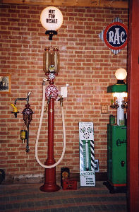 Hammond Twin 1 Gallon glass Cylinder Pump