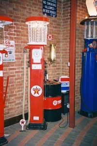 Matching Texaco Single Pump